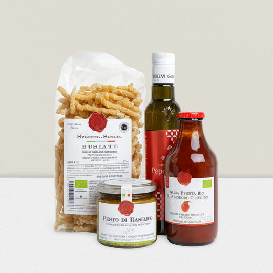 Spicy Pasta Pakket – Pasta, Chili Olijfolie, Tomaten Saus & Pesto