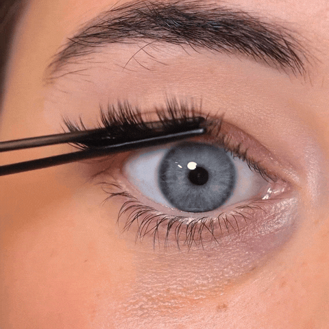 Pre-Glued Whispy Light - Press-On Lashes