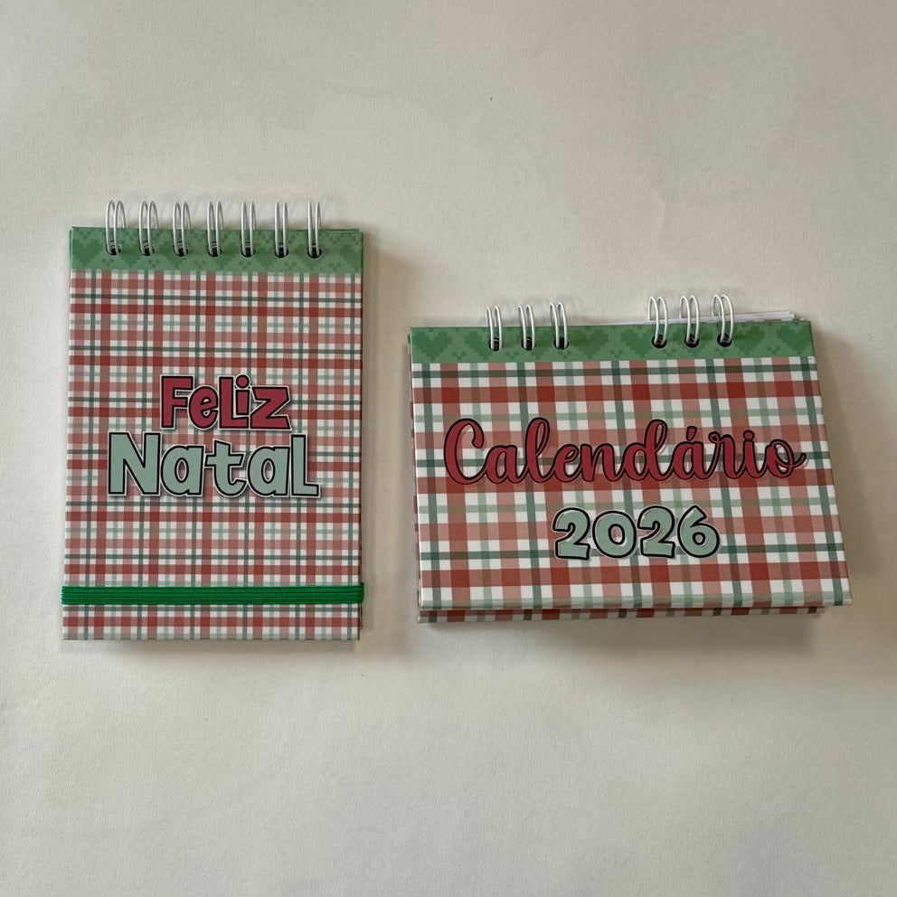Conjunto Calendário 2026 e Caderno de Bolso com estampa xadrez vermelho e verde - Desapega.nl
