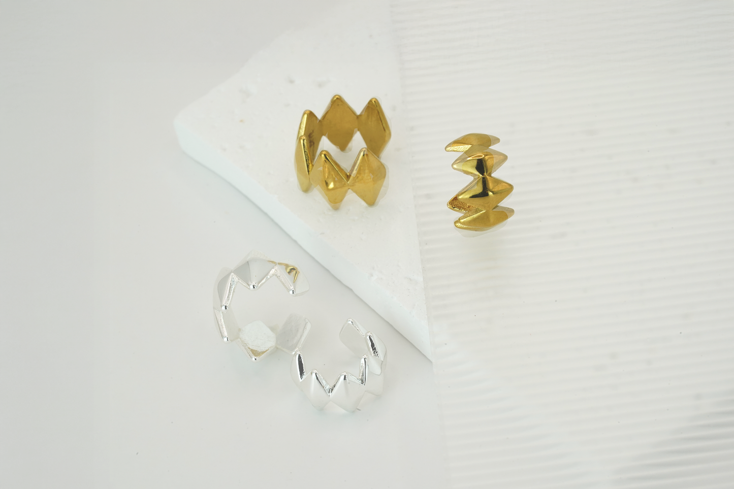 Edgy Earcuffs, Gold, 1 pair, designed by Rebeca Sá