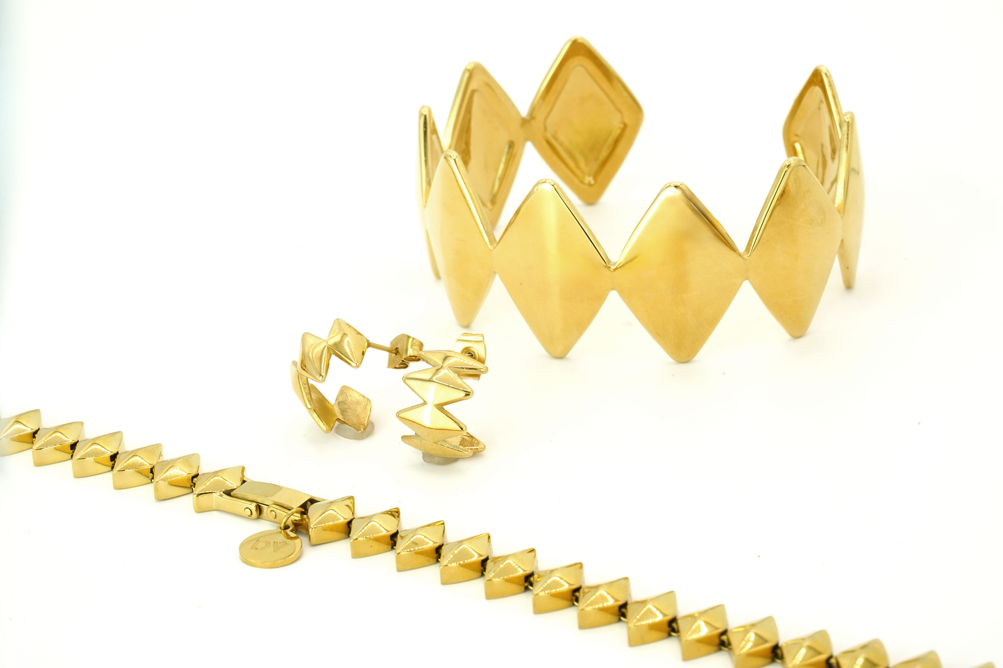 Edgy Earrings, designed by Rebeca Sá