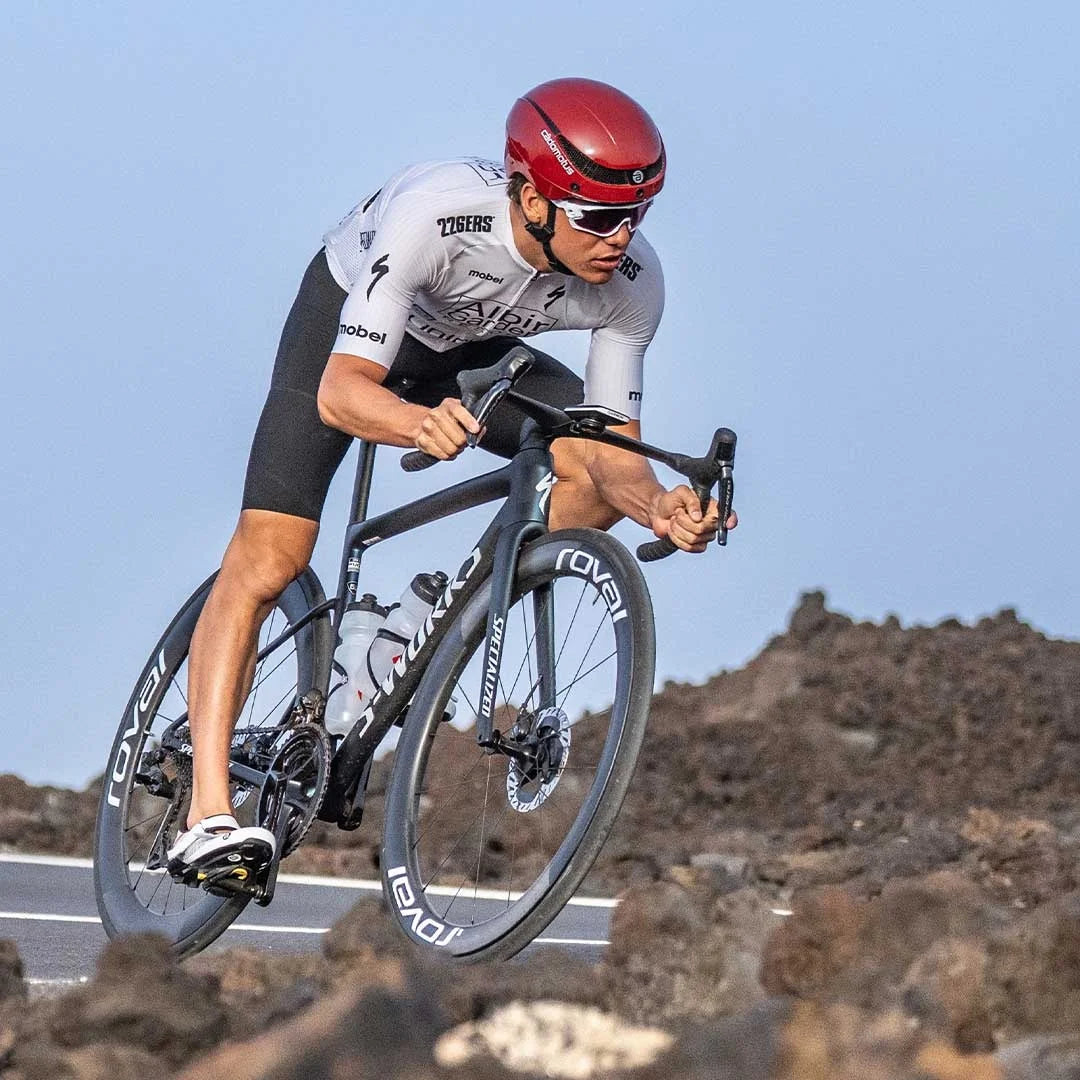 Capacete Omega Aero para Triatlo e Patinação de Velocidade