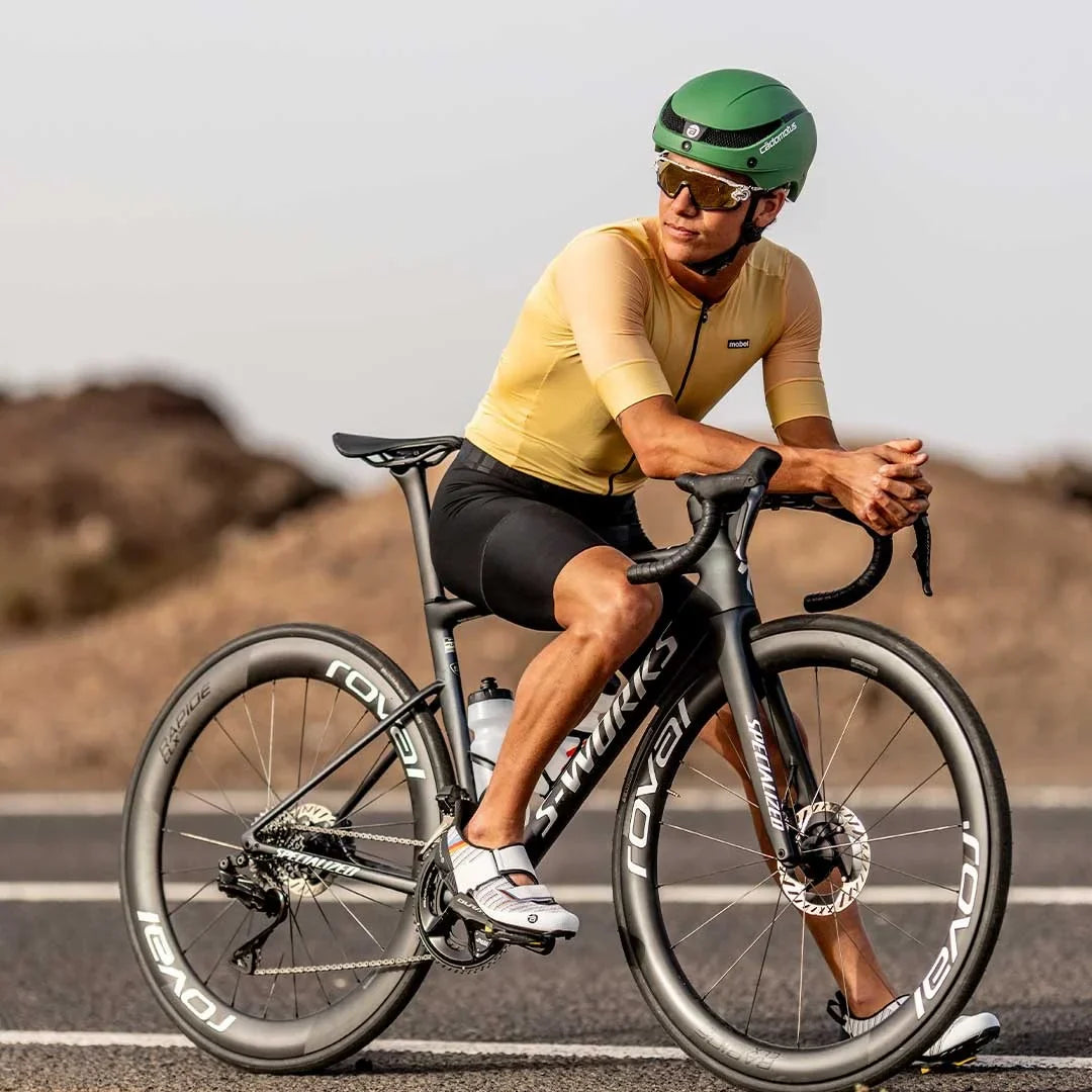 Capacete Omega Aero para Triatlo e Patinação de Velocidade