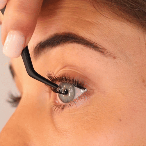 Pre-Glued Mega Volume - Press-On Lashes