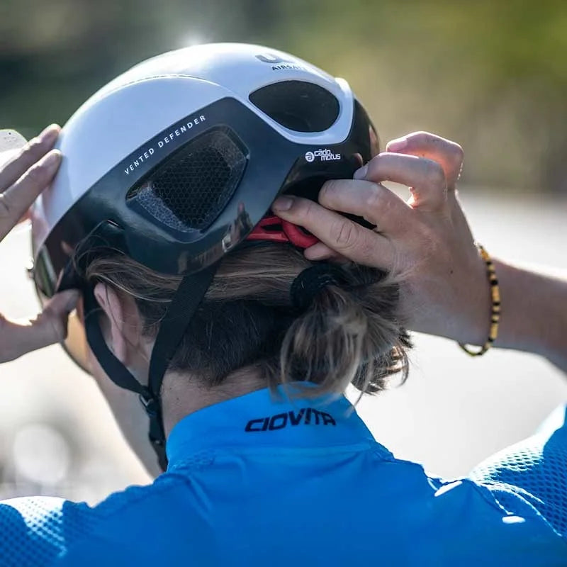Capacete Omega Aero para Triatlo e Patinação de Velocidade